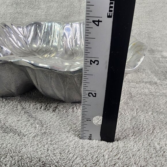 Vintage Anchor Hocking Leaf-Shaped Silver Dish - Picture 10 of 11